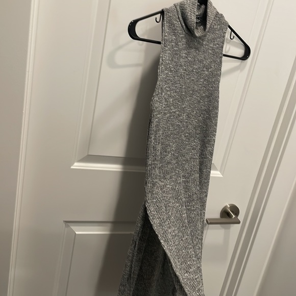 Extra Long Tank Top w/ Side Slits - Picture 3 of 3